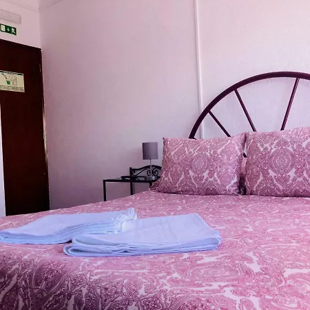 Do Pinhal Гостевой дом Пруэнса-а-Нова